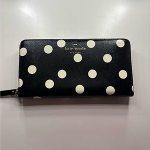 NWOT KATE SPADE WALLET